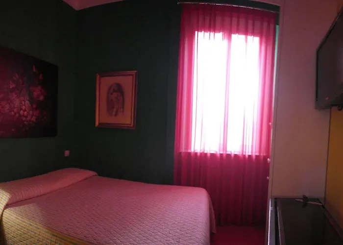 La Casa Di Piero Al Vaticano Bed & Breakfast 2*